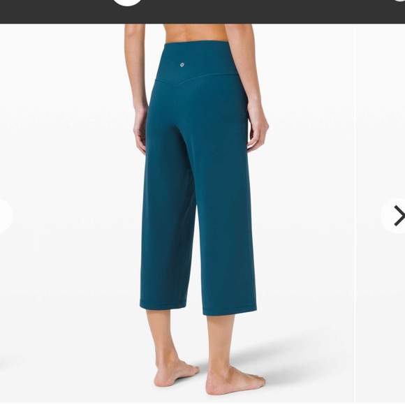 Lululemon Align Super High Rise Wide Leg Crop 23 inch - Picture 1 of 3